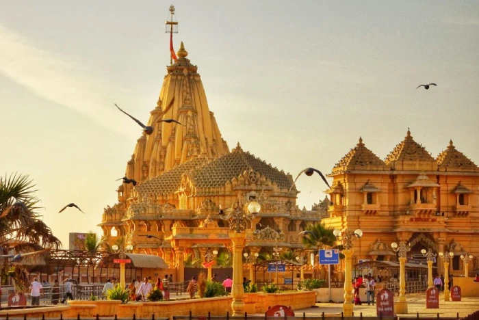 How to Reach Somnath Temple by Road, Train and Flight