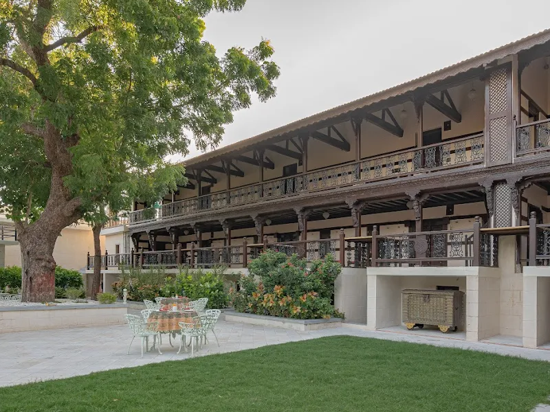 Tree of Life Darbargadh, Dared
