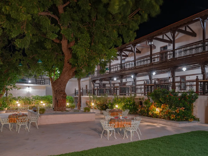 Tree of Life Darbargadh, Dared